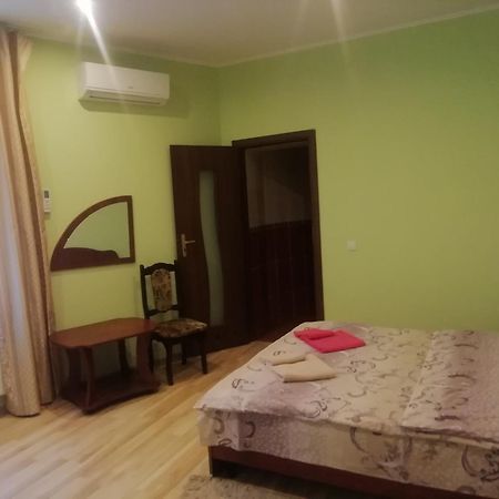 Hotel Панський Двір Neslukhov Zewnętrze zdjęcie