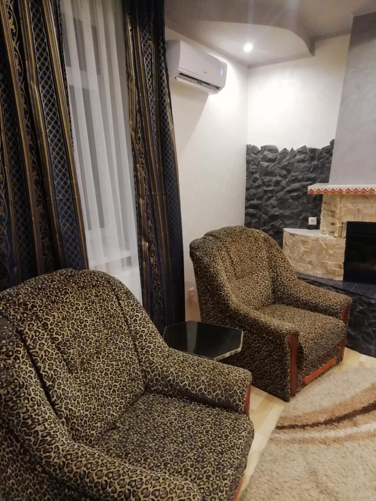 Hotel Панський Двір Neslukhov Zewnętrze zdjęcie