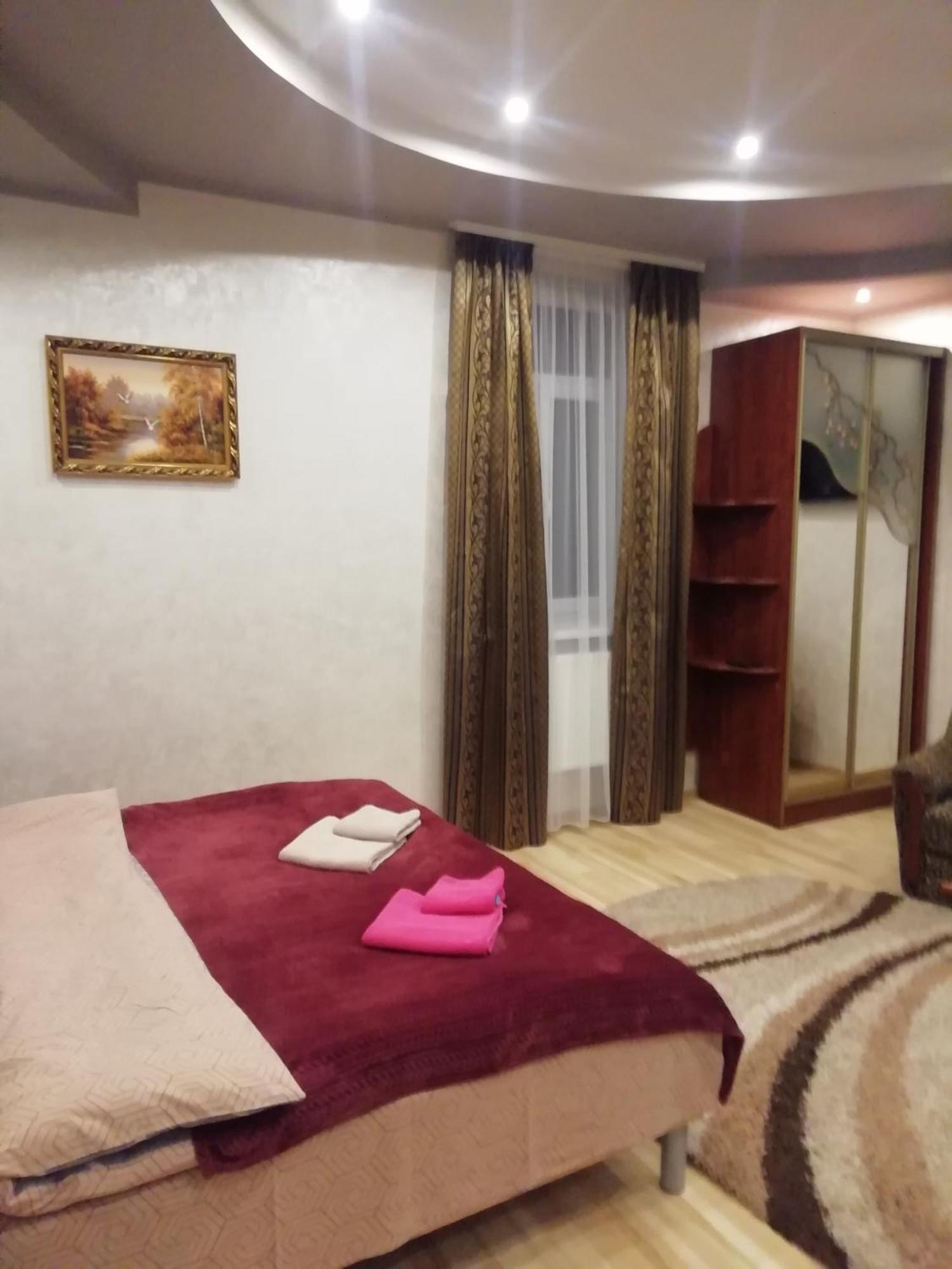 Hotel Панський Двір Neslukhov Zewnętrze zdjęcie
