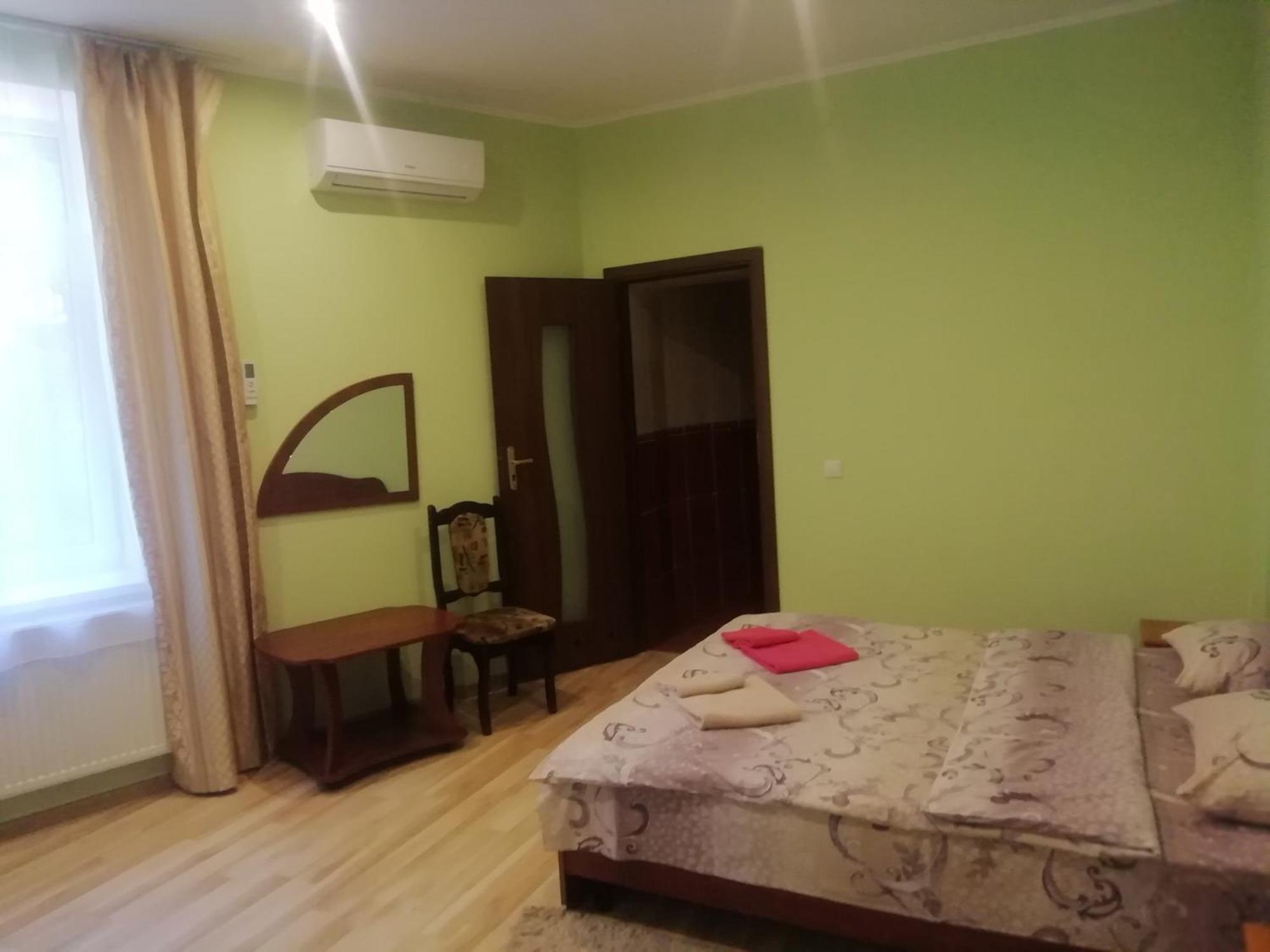 Hotel Панський Двір Neslukhov Zewnętrze zdjęcie