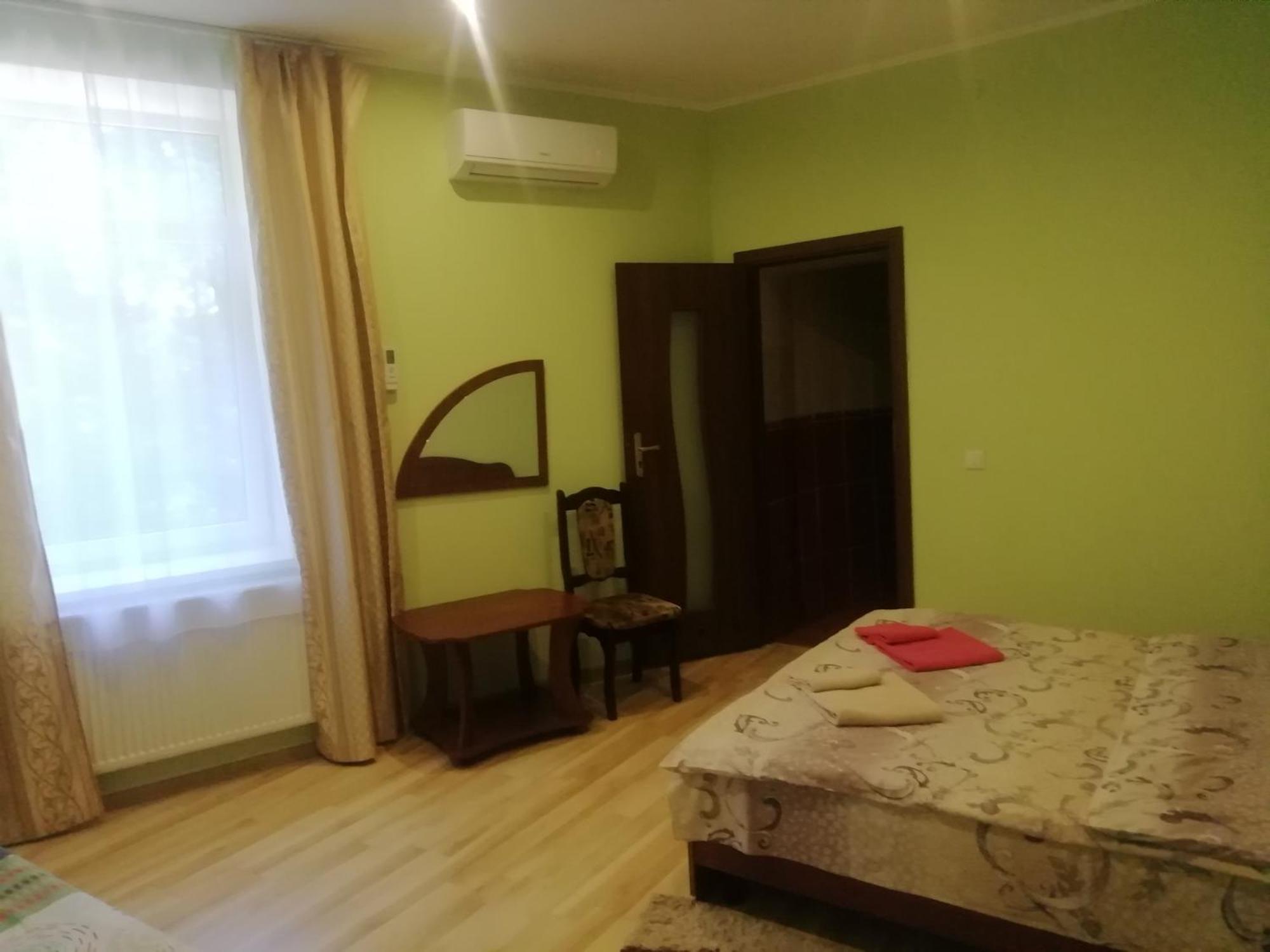 Hotel Панський Двір Neslukhov Zewnętrze zdjęcie