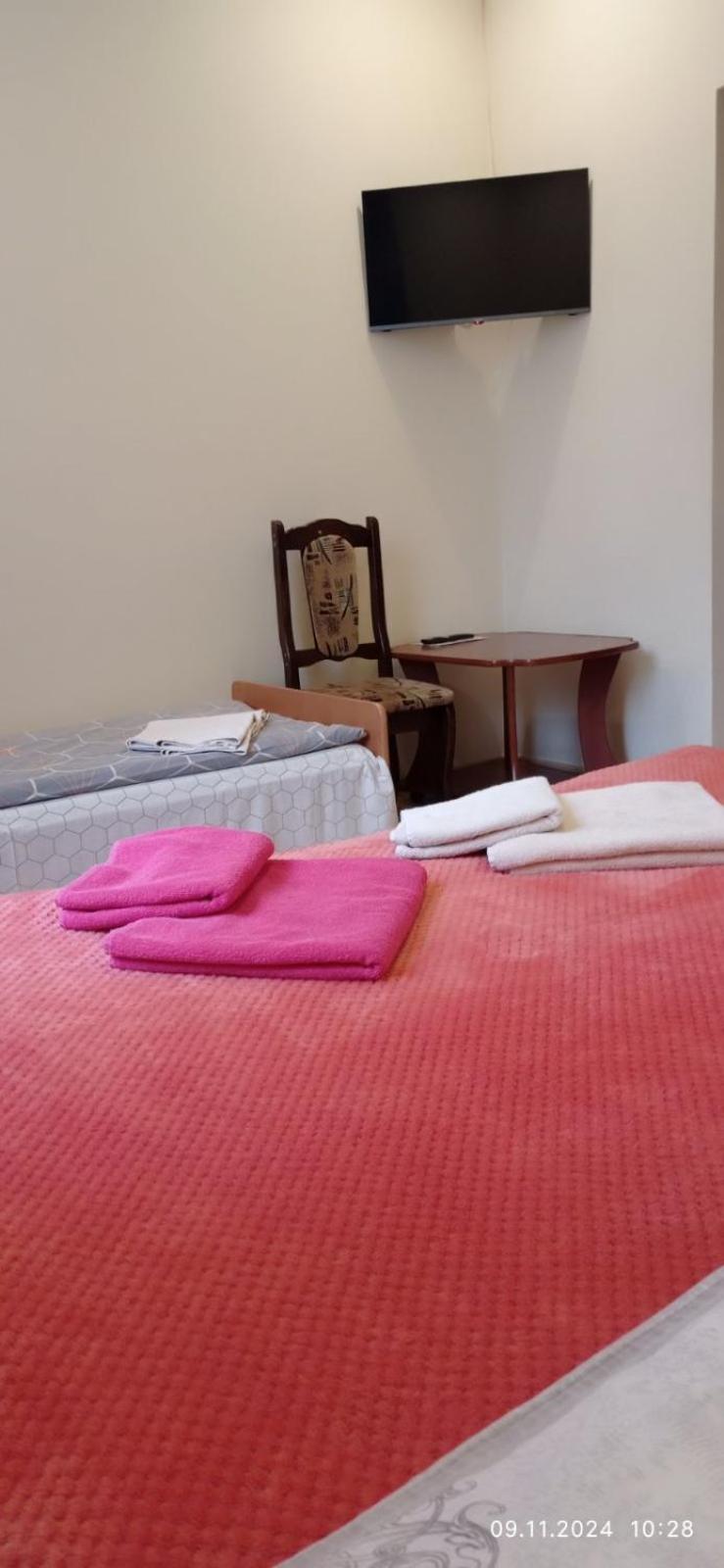 Hotel Панський Двір Neslukhov Zewnętrze zdjęcie